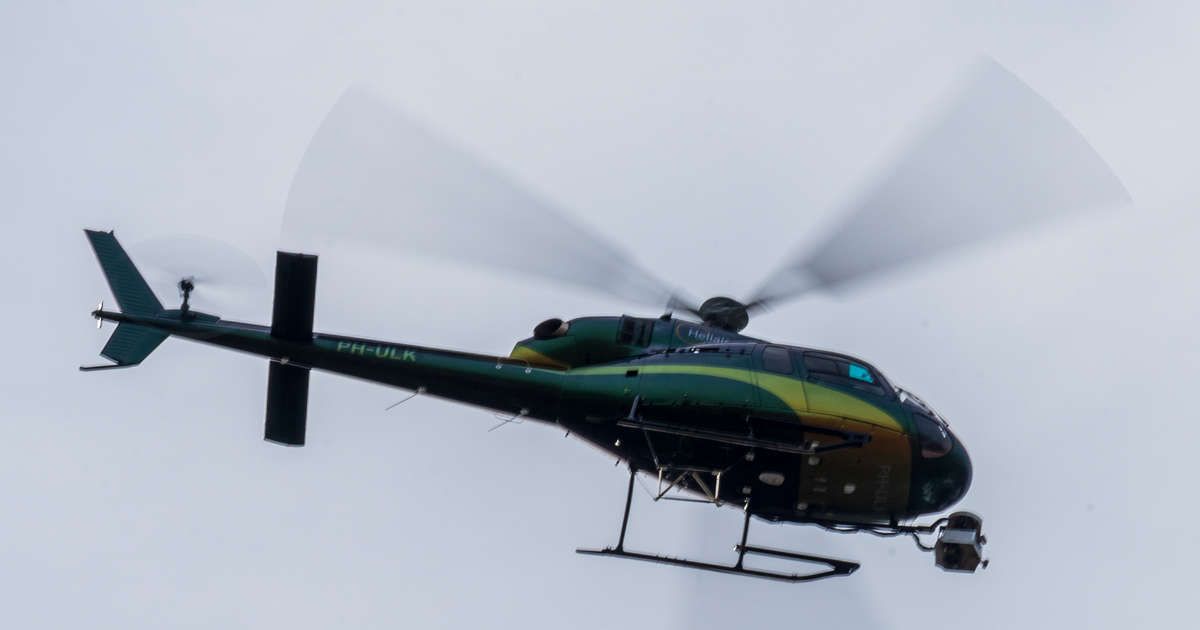 ProRailhelikopter vliegt geruime tijd laag boven Zwolle 1Zwolle