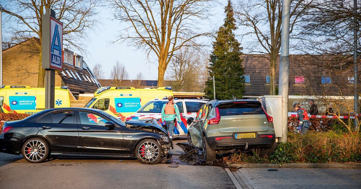 Meerdere schoten gelost op auto in Aa-landen