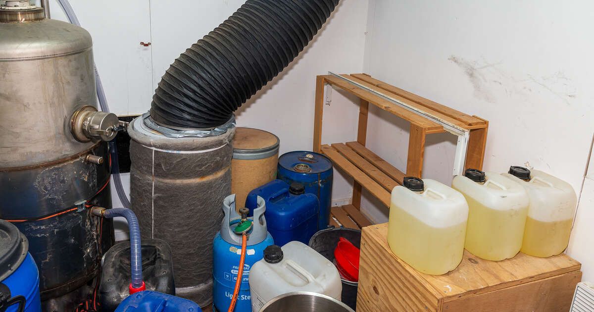 Politie ontdekt opslag in Doornspijk na vondst pakket drugs in Zwolle