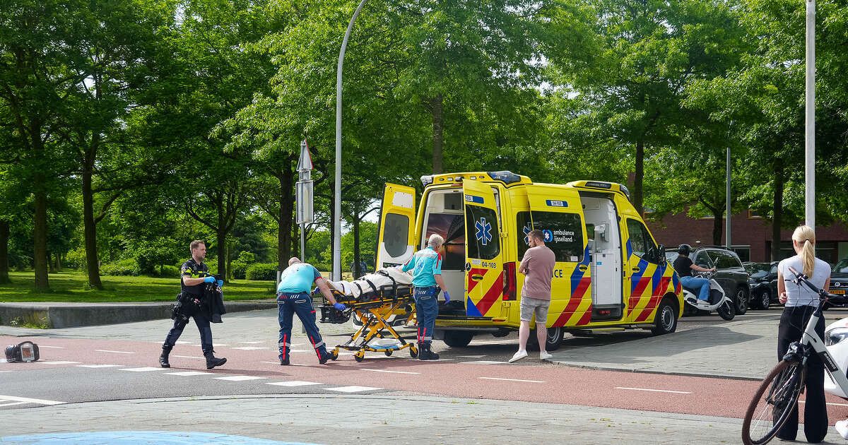 Fietsster ernstig gewond bij aanrijding in Stadshagen