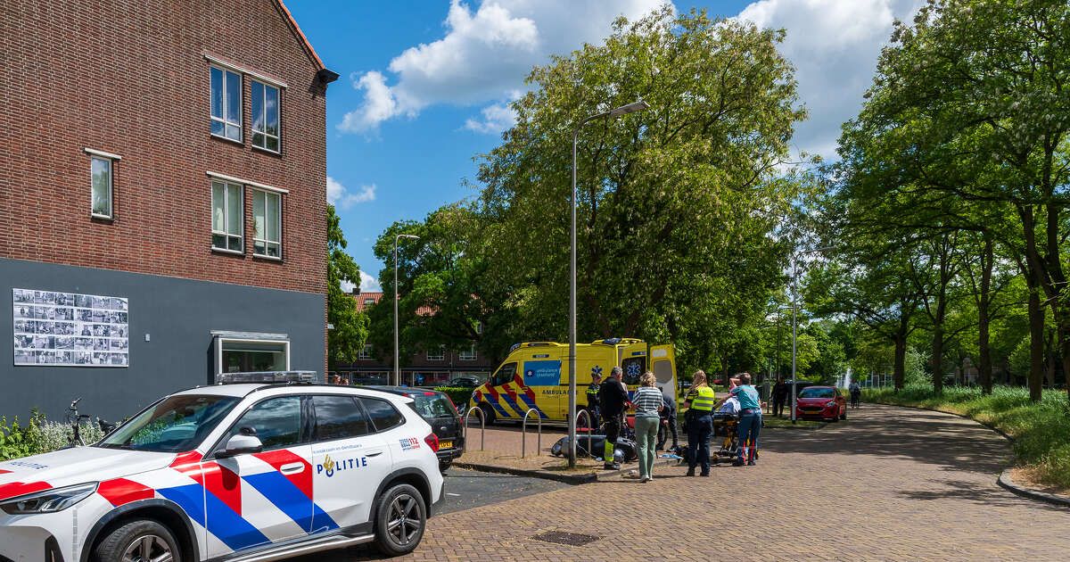 Fietser aangehouden na botsing met scooter in Zwolle