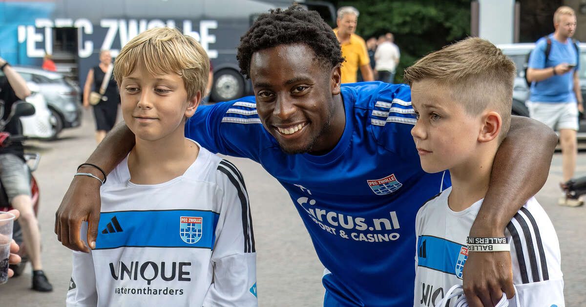In beeld: PEC Zwolle heeft eerste training achter de rug, zaterdag eerste oefenpot in Nieuwleusen
