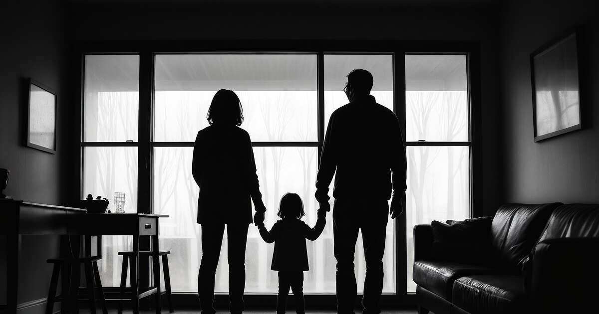 Zoon breekt zwijgen na 16 jaar misbruik door beide ouders in Zwolle, vader bekent: 'Ik dacht dat ik