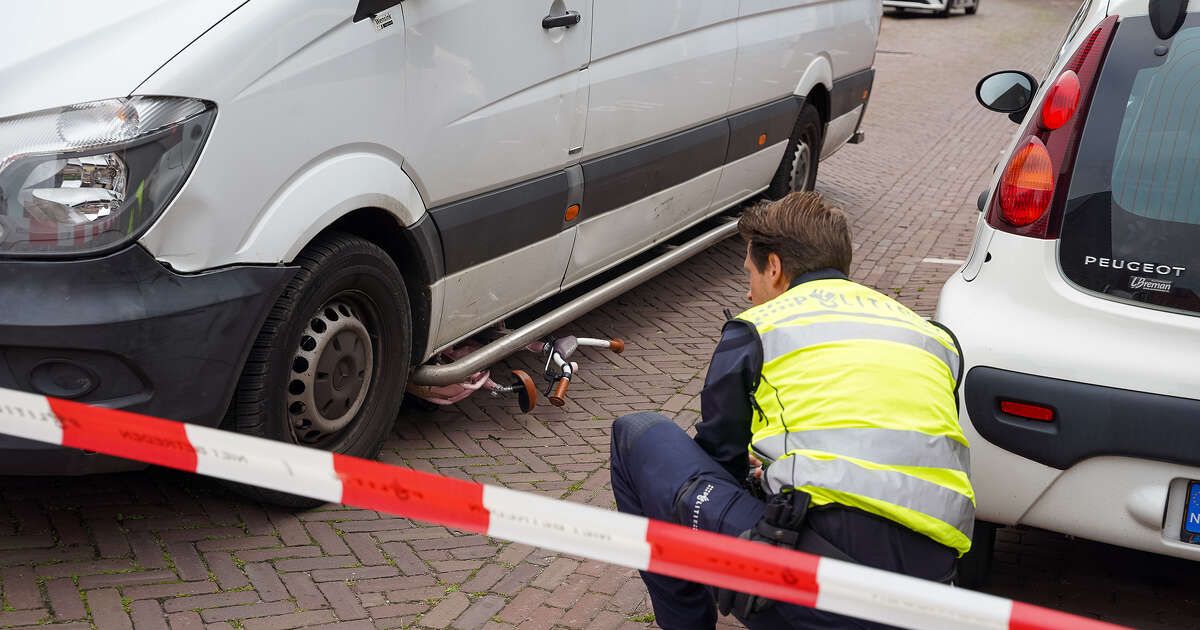 Kind aangereden in Genemuiden, overgebracht naar UMC Groningen