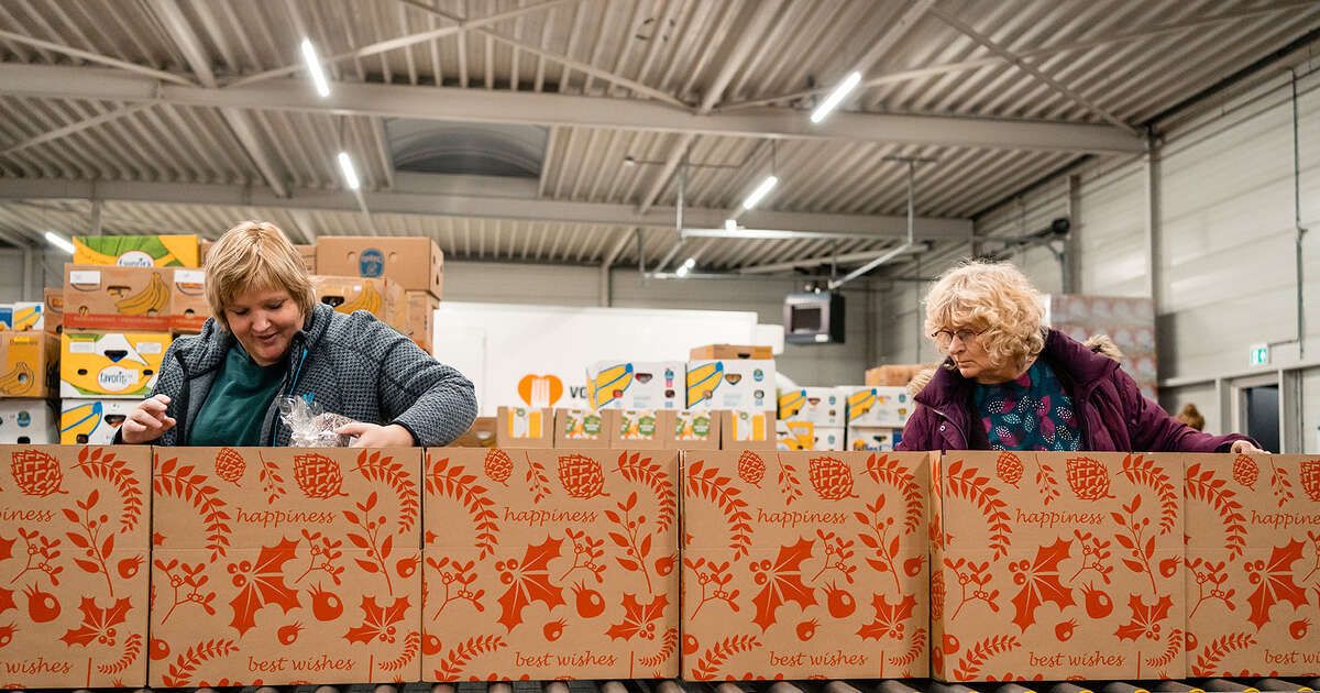 Koop boodschappen voor een ander: Zwolle zamelt in voor 2.900 kerstpakketten
