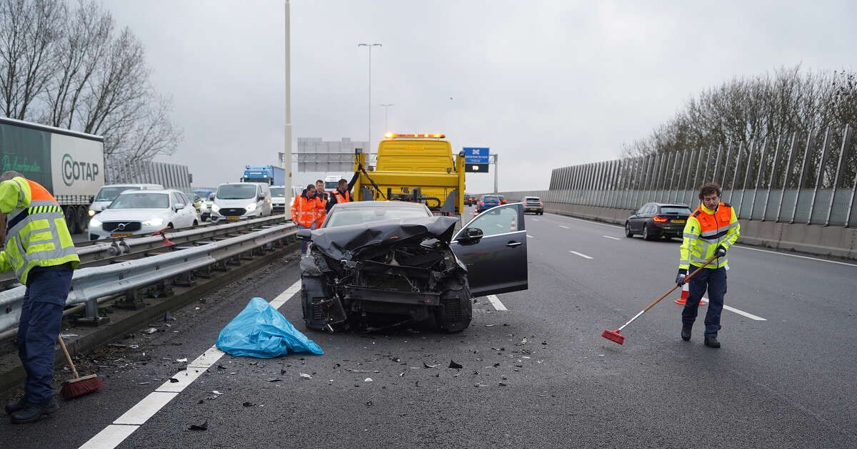 Aanrijding op A28 bij Zwolle veroorzaakt flinke file
