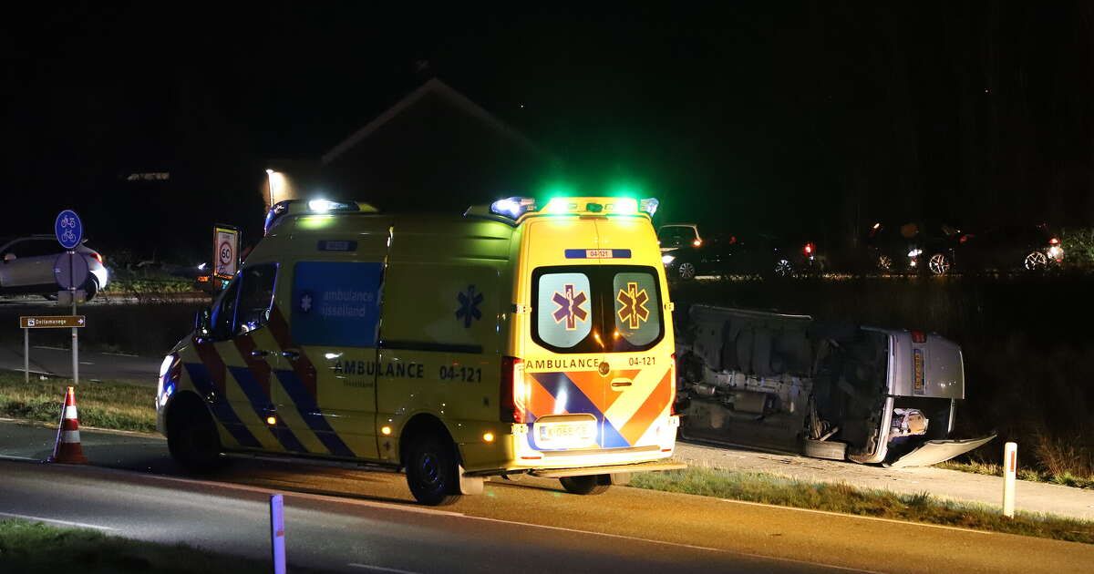 Ernstig ongeval op kruising Kamperzeedijk in Grafhorst – weg weer vrij