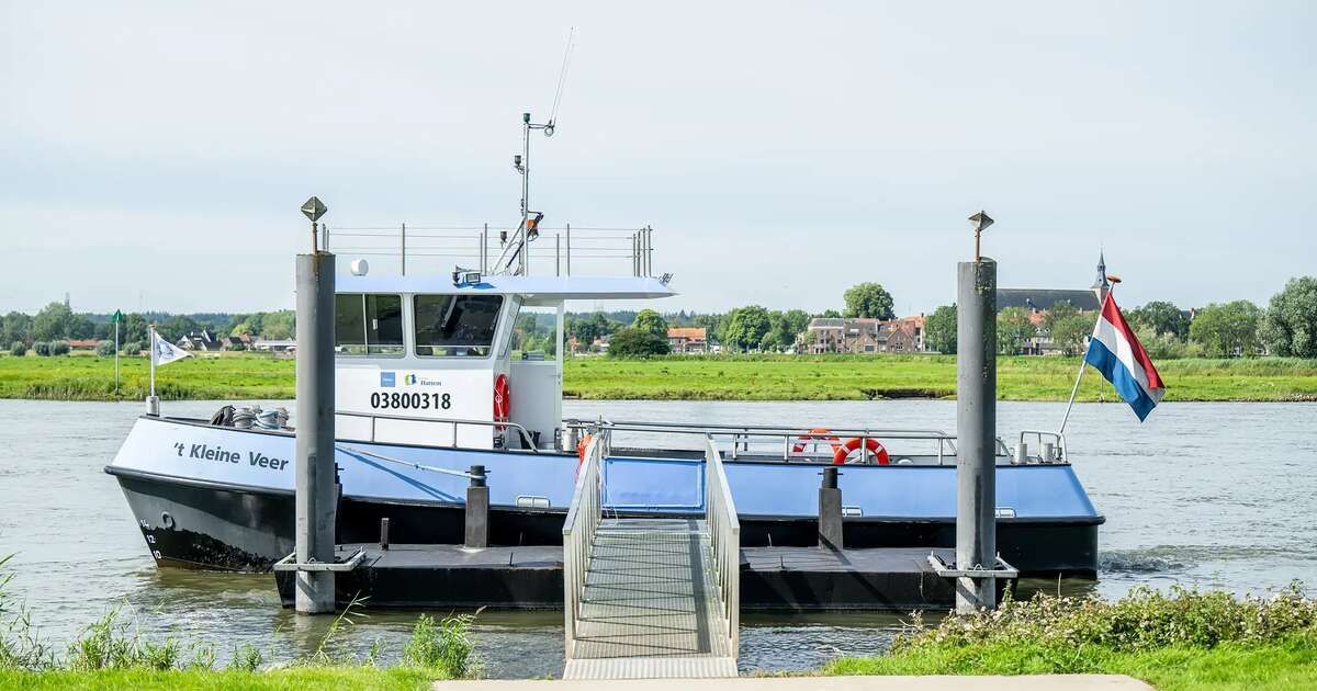 Koelwaterhal doneert geld aan gedupeerde veerpont Hattem