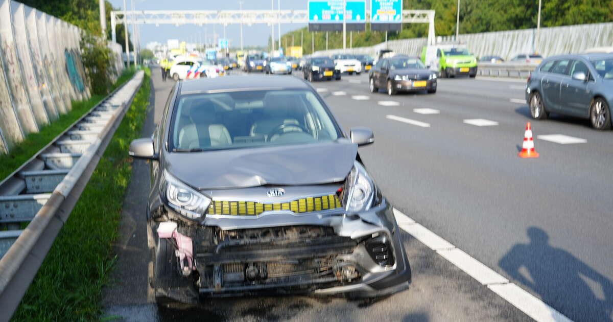 Kop-staartbotsing op A28 zorgt voor flinke file richting Amersfoort