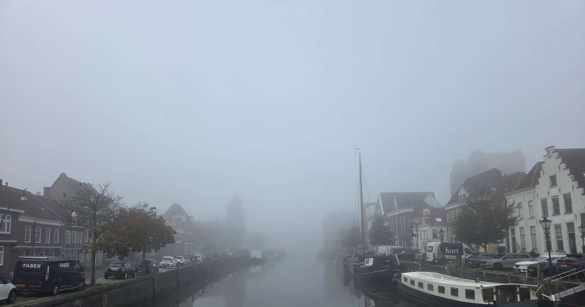 Zwolle ontwaakt in mysterieuze mistdeken