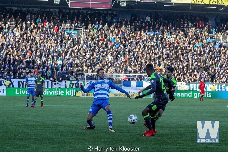 PSV doet dapper PEC Zwolle in blessuretijd pijn