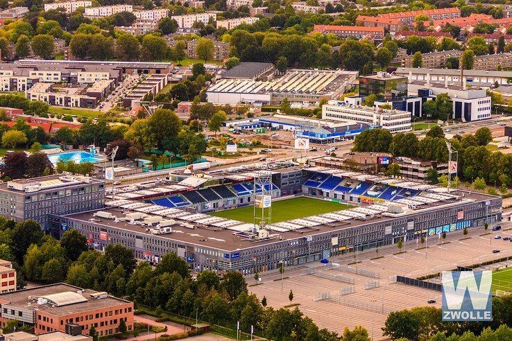 Stadion PEC Zwolle - Foto: Hans van Eijsden