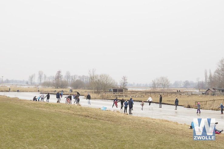 Zwolle geniet in laatste weekend voorjaarsvakantie van natuurijs - Foto: Ellen la Faille