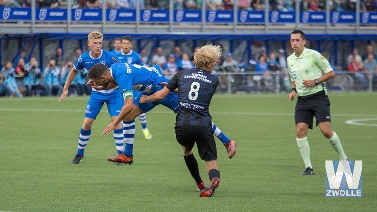 PEC Zwolle laat 3 punten aan sc Heerenveen - Foto: Wouter Steenbergen