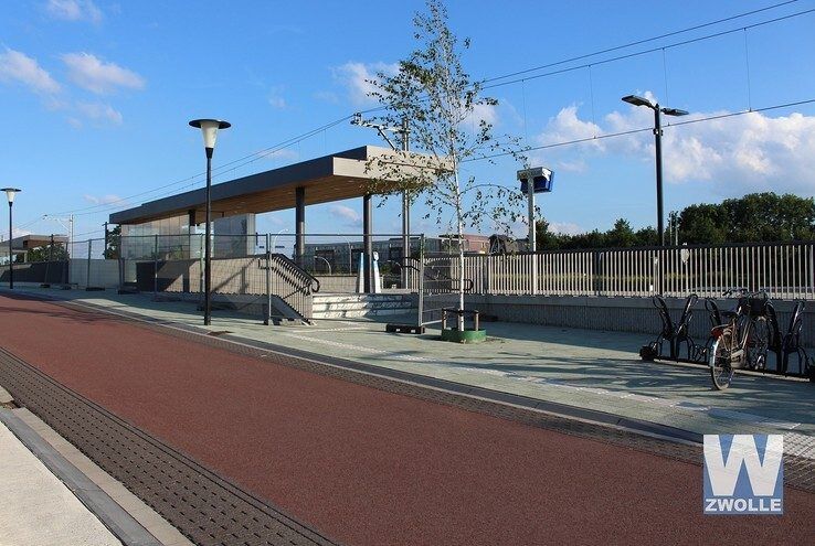 Stilte op station Stadshagen Zwolle na stoppen proef - Foto: Gerrit-Jan Mondria