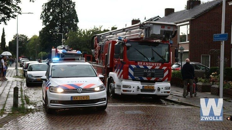 Blikseminslag Willem Barentszstraat Zwolle - Foto: Arjen van der Zee