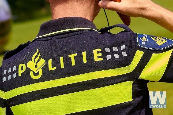 Politie zoekt dader diefstal rugtas in trein Emmen-Zwolle - Foto: Pim Haarsma