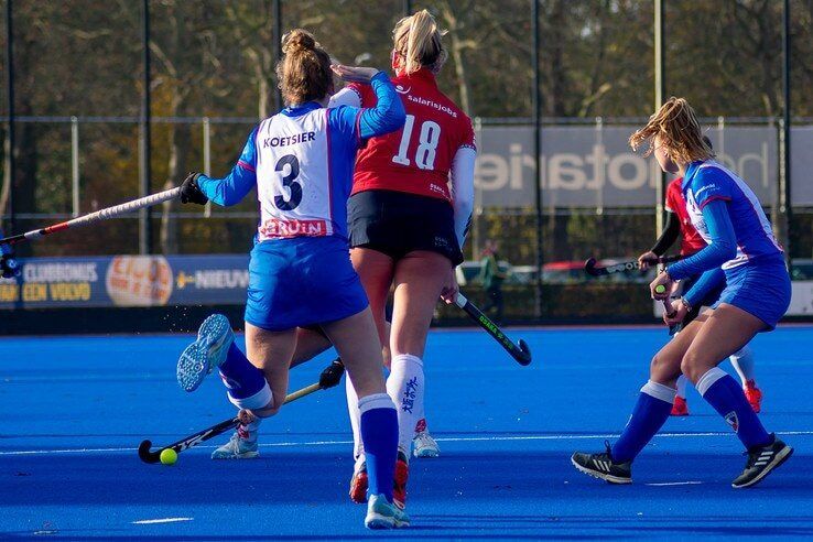 HC Zwolle dames 1 pakt drie punten tegen Breda - Foto: Peter Denekamp