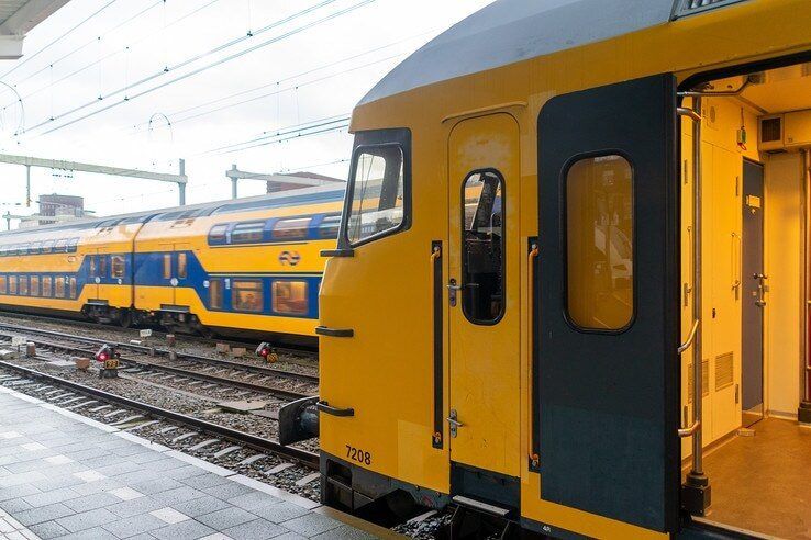 Zwolle neemt afscheid van eerste dubbeldekstreinen - Foto: Peter Denekamp