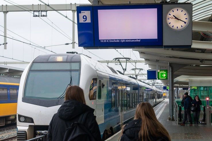 Storing legt treinverkeer tussen Zwolle en Raalte plat - Foto: Peter Denekamp