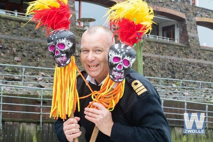 Eerste Zwolse Carnavalsboottocht - Foto: Henrico van der Dussen