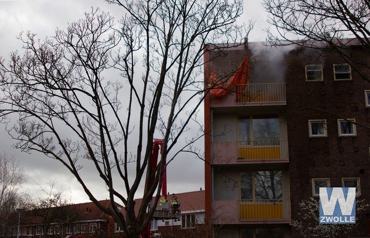 Appartement Middelweg vol rook - Foto: Pamela van der Zee