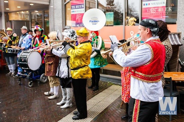 Carnaval in beeld: Aankomst Stadsprins en Brugact - Foto: Henrico van der Dussen