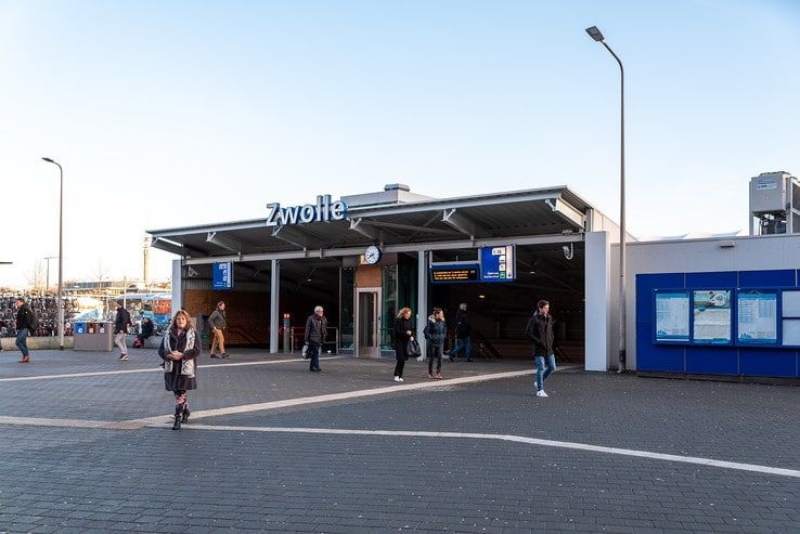 Station Zwolle in top 3 populairste treinstations van Overijssel - Foto: Peter Denekamp