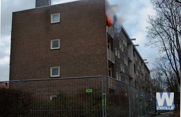 Appartement Middelweg vol rook - Foto: Pamela van der Zee