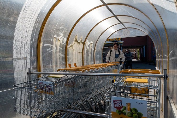 Verscherpte maatregelen bij supermarkten - Foto: Peter Denekamp