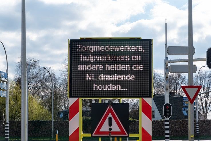 Zwolle bedankt zorgmedewerkers en hulpverleners - Foto: Peter Denekamp