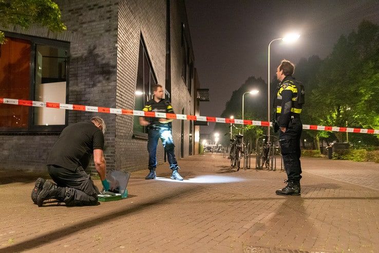 Meerdere aanhoudingen bij schietpartij Holtenbroek - Foto: Peter Denekamp