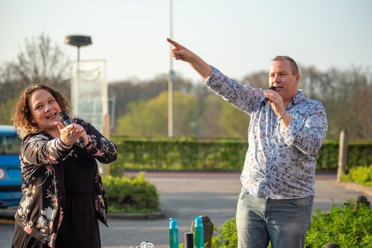Ouderen genieten van Oud Hollandsche hits - Foto: Peter Denekamp