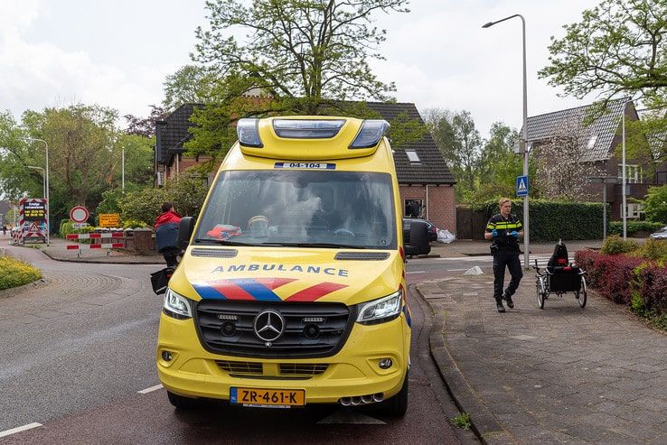 Fietsster aangereden op rotonde Meppelerstraatweg - Foto: Peter Denekamp