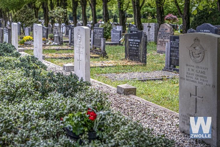 Oorlogsgraven op begraafplaats Bergklooster - Foto: Geertjan Kuper