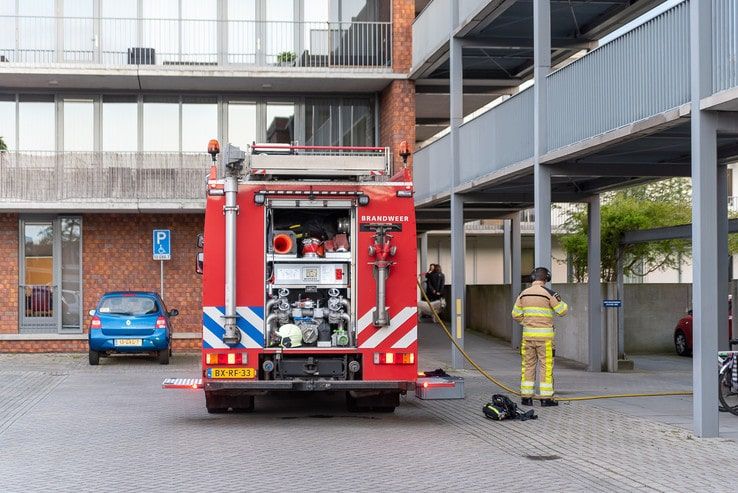 Dode bij woningbrand in Stadshagen - Foto: Peter Denekamp