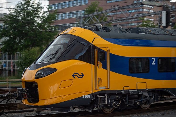 Nieuwste Intercity van Nederlandse Spoorwegen in Zwolle - Foto: Peter Denekamp