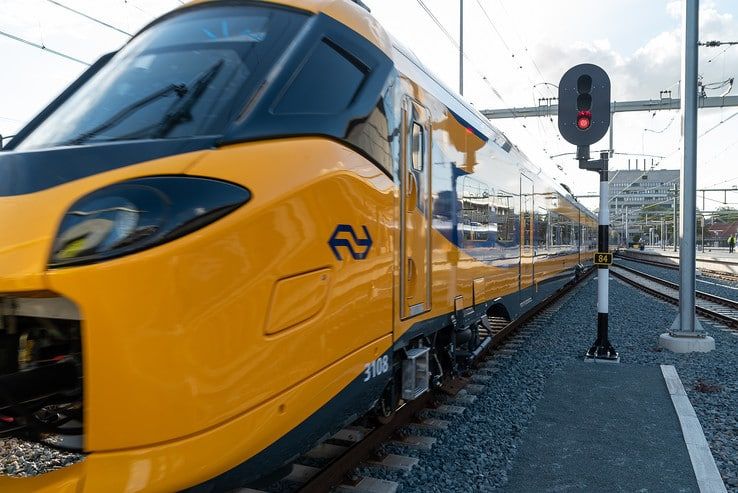Nieuwste Intercity van Nederlandse Spoorwegen in Zwolle - Foto: Peter Denekamp