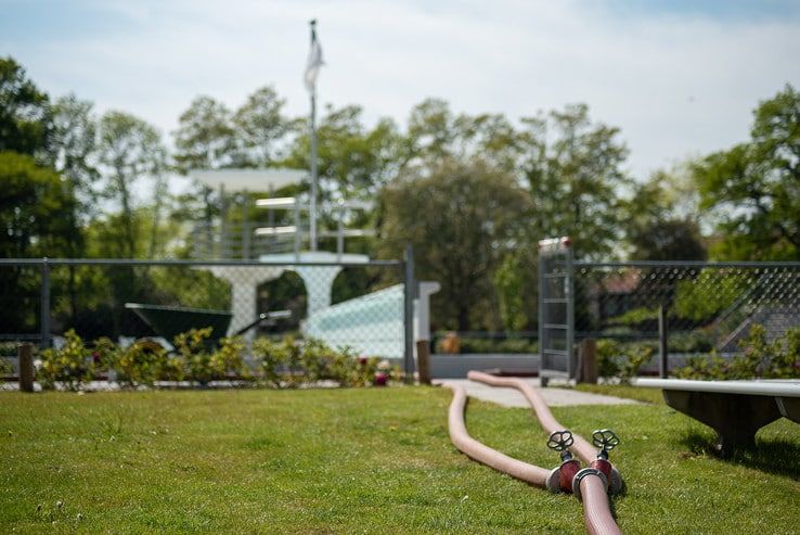 Openluchtbad Zwolle loopt langzaamaan weer vol met water - Foto: Peter Denekamp