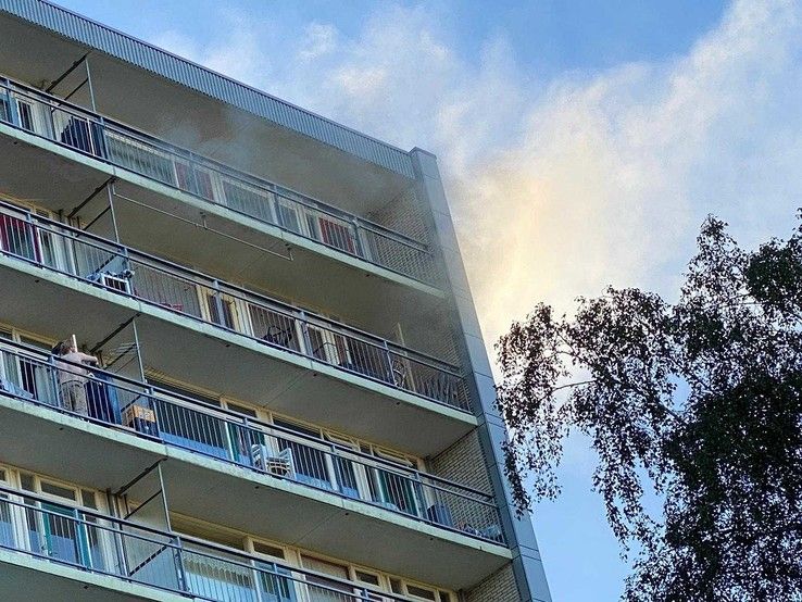 Brand in flat aan Palestrinalaan - Foto: Peter Maat