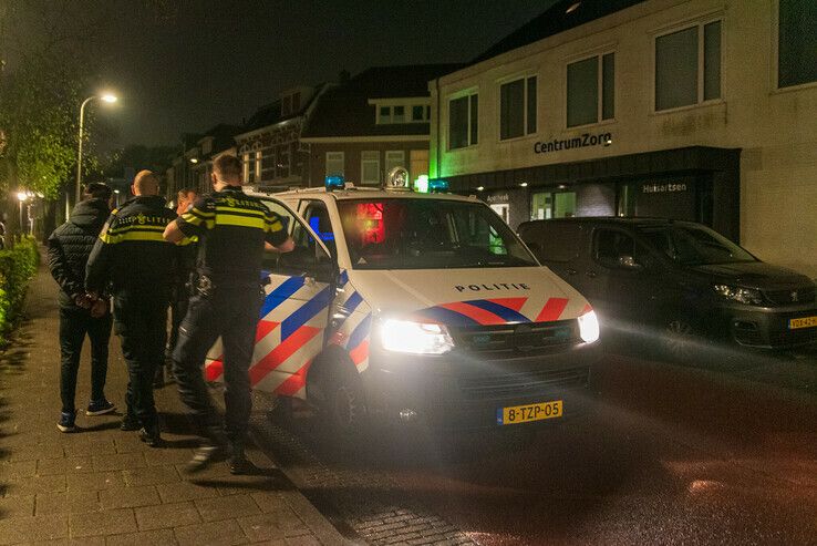 Twee mannen naar ziekenhuis na steekpartij in Assendorp, verdachte aangehouden - Foto: Peter Denekamp
