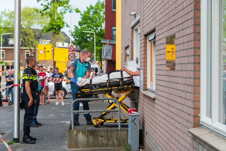 Man neergestoken in Diezerpoort - Foto: Peter Denekamp