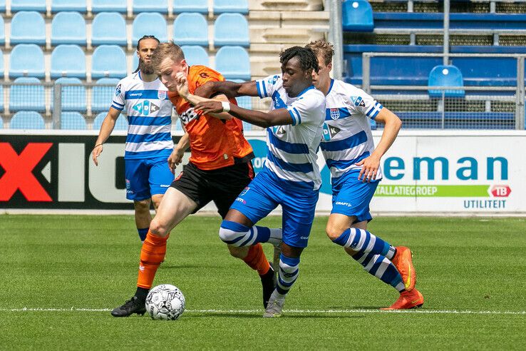 PEC Zwolle – FC Volendam: Eyeopener voor de thuisploeg - Foto: Hans Smit