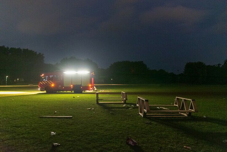 Opnieuw vernielingen en brandje in Park de Wezenlanden - Foto: Peter Denekamp