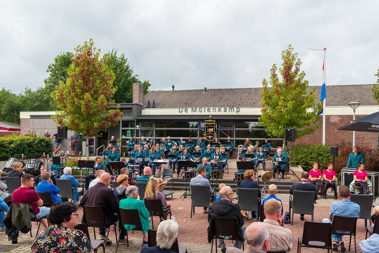 Koninklijke Erepenning voor honderdjarige muziekvereniging in Windesheim - Foto: Peter Denekamp