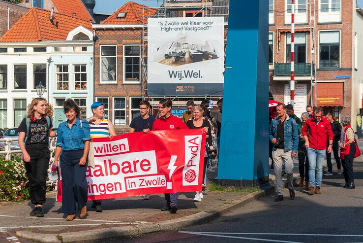 Klein woonprotest in binnenstad van Zwolle
