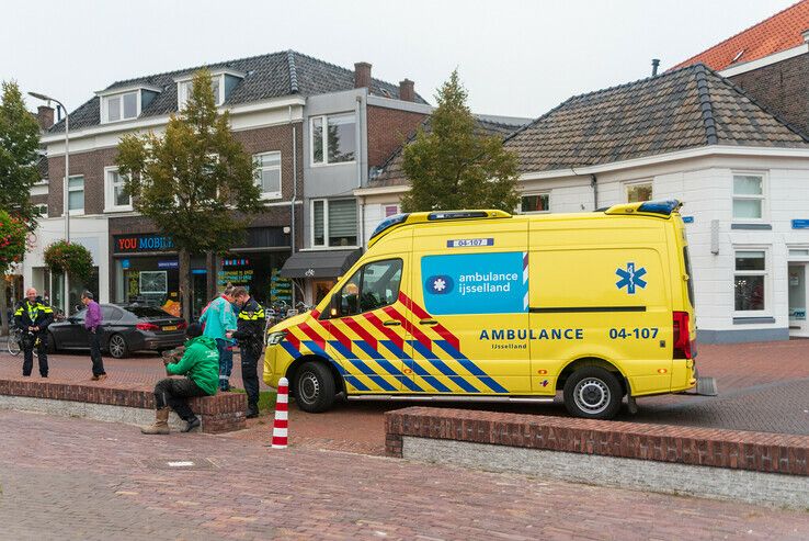 Fietsster raakt gewond in Diezerpoort - Foto: Peter Denekamp