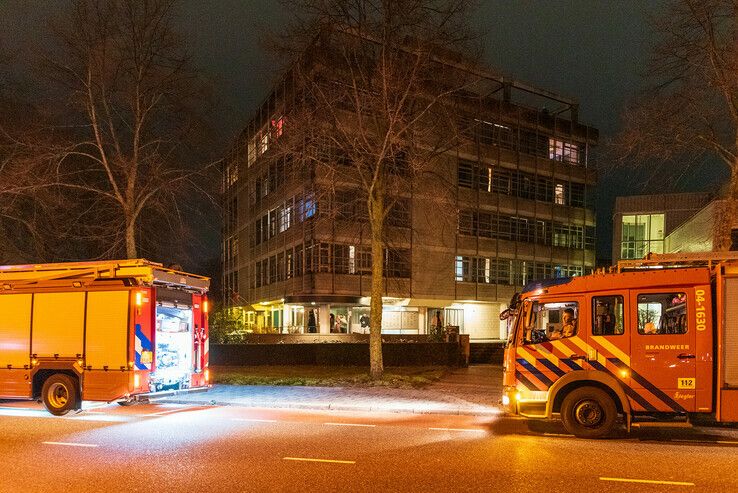 Woningbrand blijkt vuurwerk in Diezerpoort - Foto: Peter Denekamp