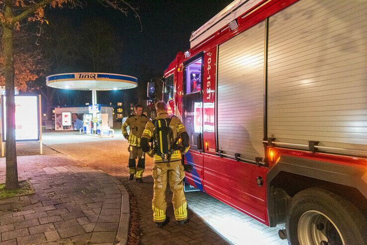 Brandstoflekkage bij tankstation in Diezerpoort - Foto: Peter Denekamp