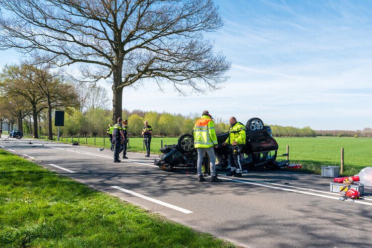 Vier gewonden bij ernstig ongeval op Wijheseweg - Foto: Peter Denekamp